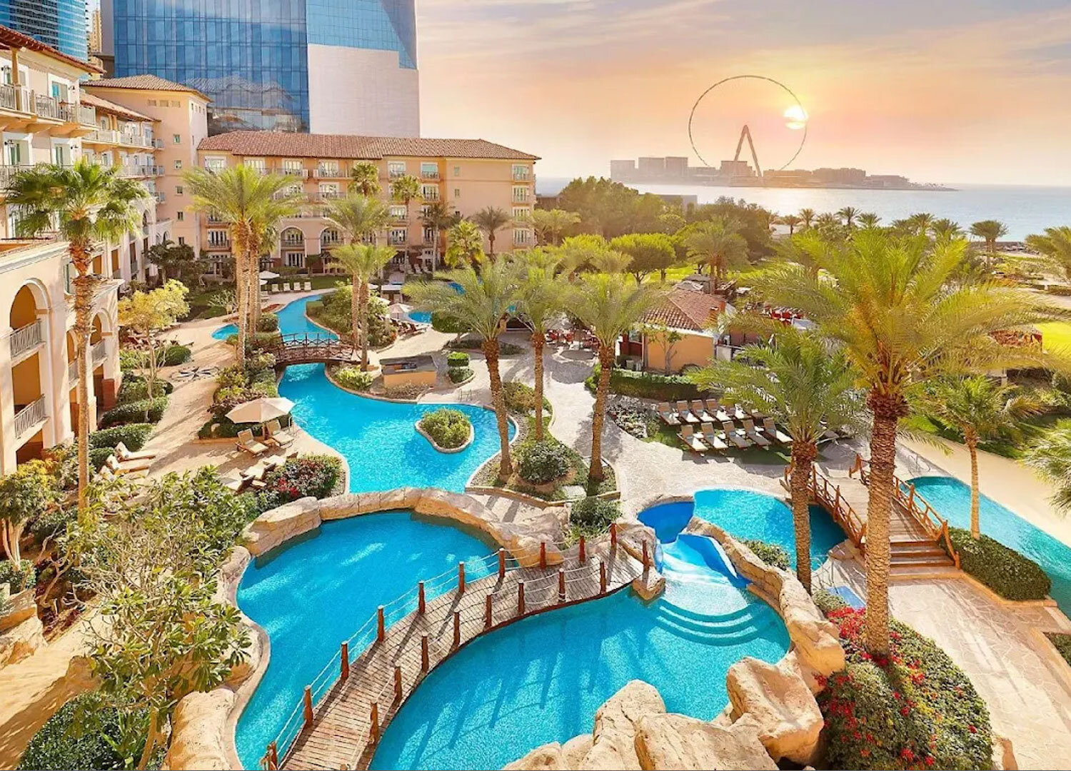 Arap Mimarisinin Modern Yorumu: The Ritz-Carlton Dubai